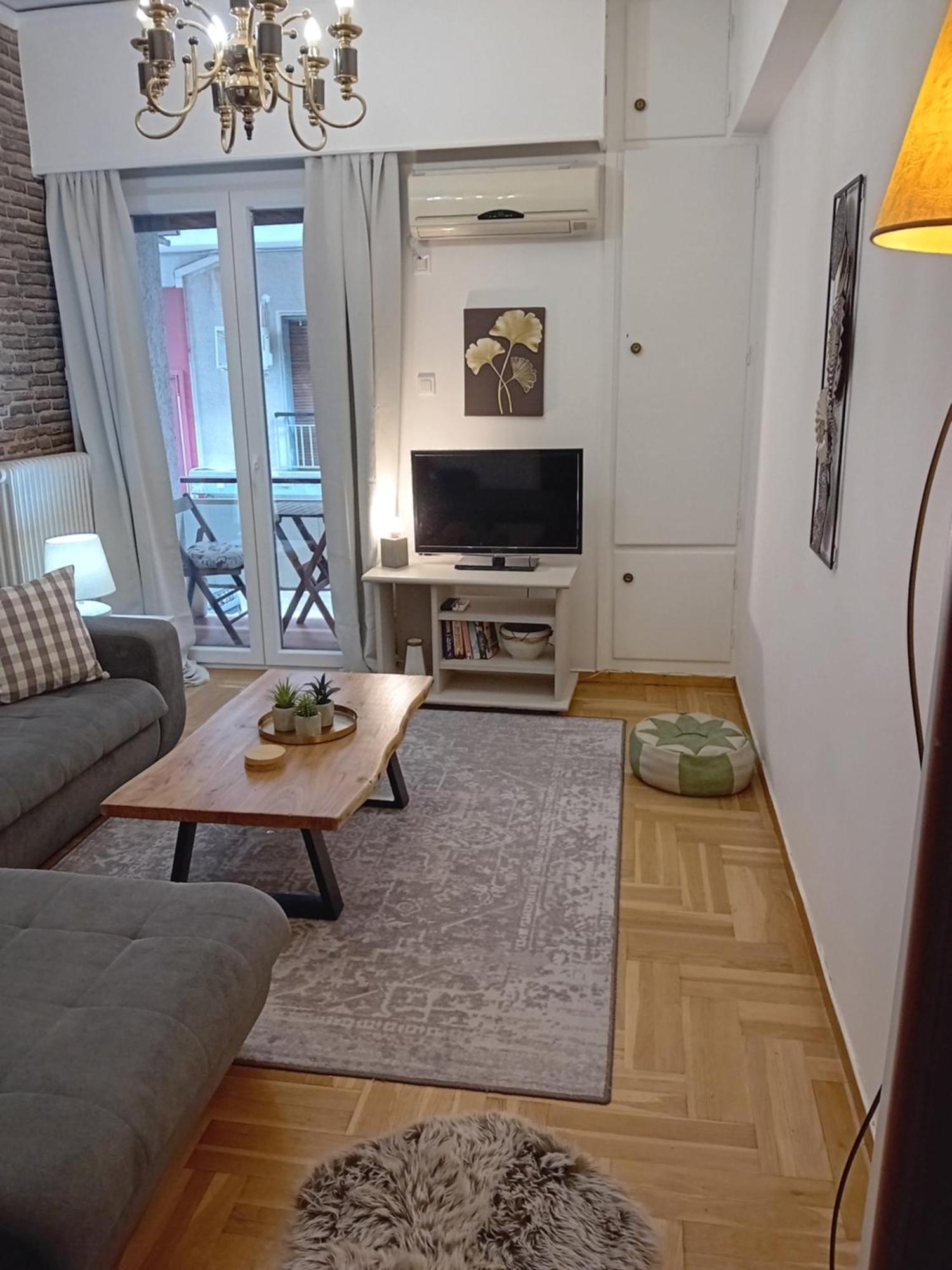 Joanna'S Heart Of Athens One Br Charm Balcony View Walk To Tourist Spots Apartment Bagian luar foto