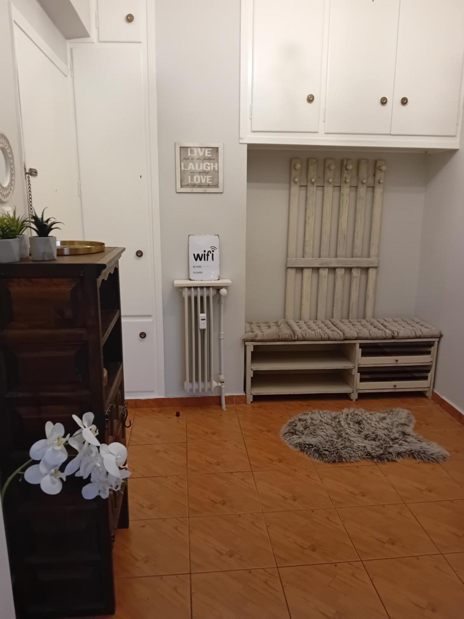 Joanna'S Heart Of Athens One Br Charm Balcony View Walk To Tourist Spots Apartment Bagian luar foto